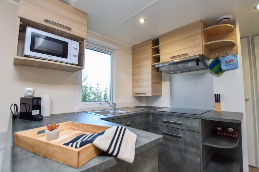La Roseliere ❁ Piscine ❁ Tranquillite Apartment Сент-Илер-де-Рие Екстериор снимка