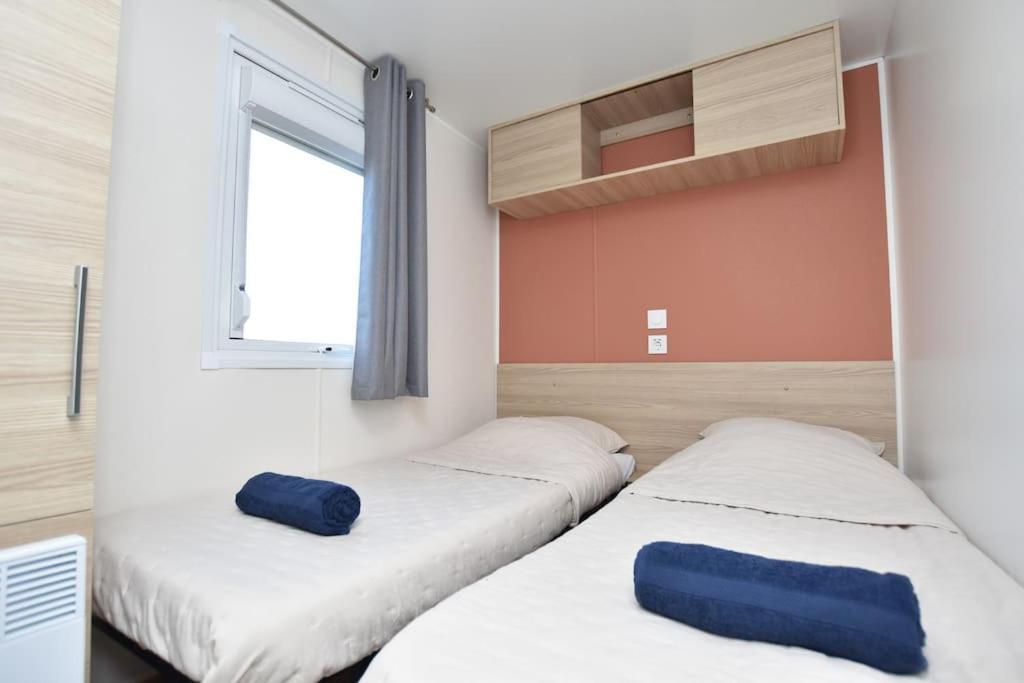La Roseliere ❁ Piscine ❁ Tranquillite Apartment Сент-Илер-де-Рие Екстериор снимка